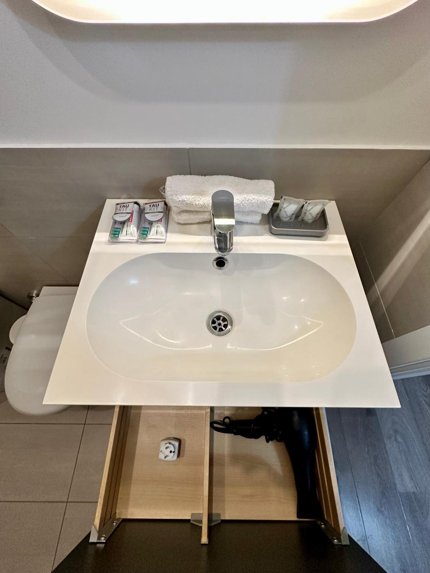 Purple House - Garibaldi Fs Apartment Milano Ngoại thất bức ảnh